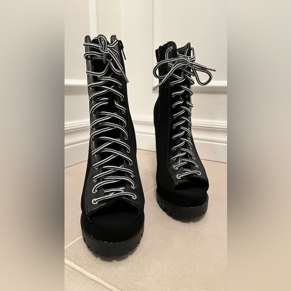 Wild Diva Lace Up Platform Boots - Picture 6 of 6